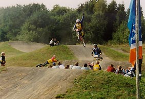 ONE HANDER; BMX-Track Bispingen, 1999